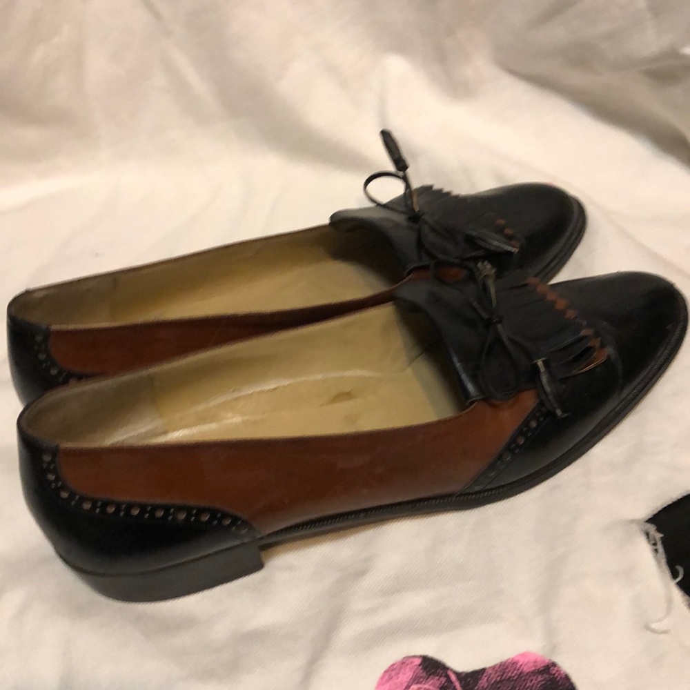 Vintage Ferragamo women’s tassel loafers - Picture 2 of 8